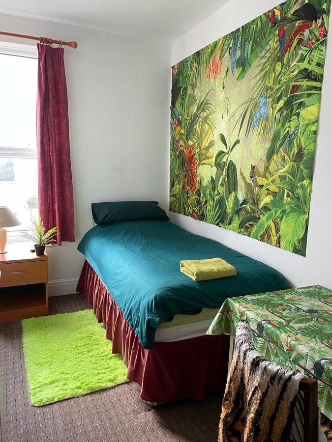 Bed and Breakfast The Blue Moon à Blackpool Extérieur photo