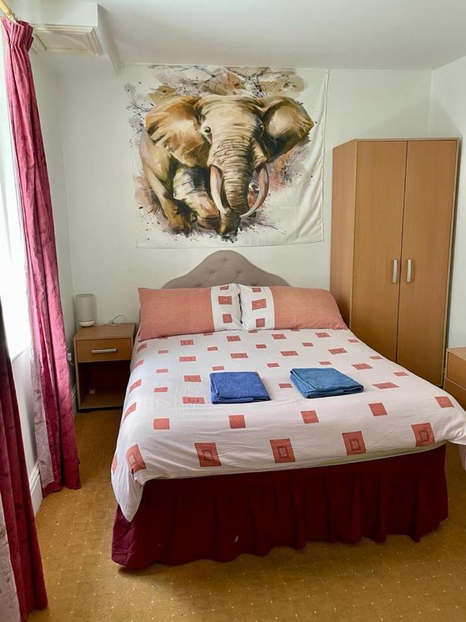 Bed and Breakfast The Blue Moon à Blackpool Extérieur photo